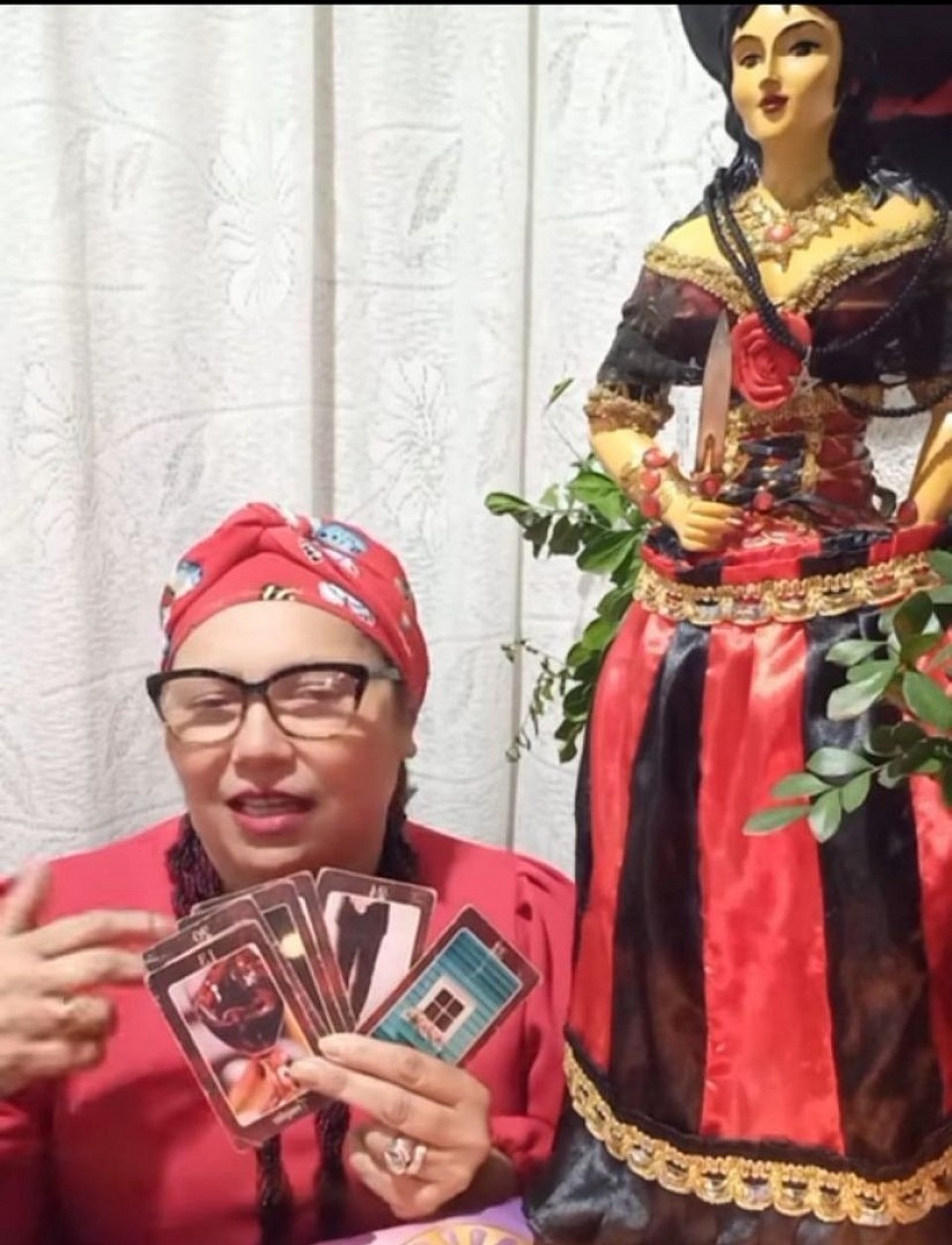 O Poder do Baralho da Dona Maria Padilha